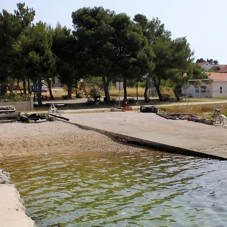 Apartamento Verunic 14286d Veli Rat