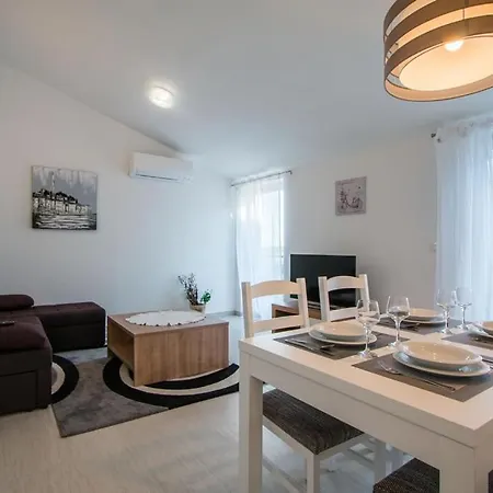 Verunic 14286d Apartman *