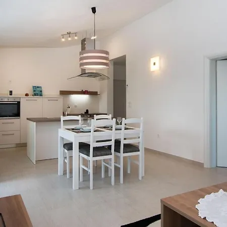 Verunic 14286d Veli Rat